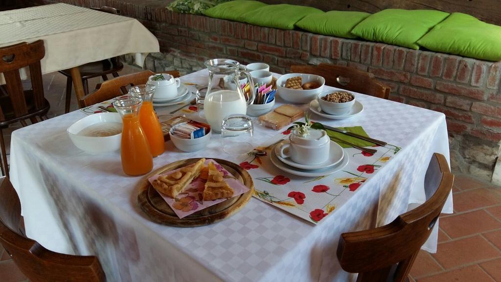 Villa Agriturismo Agronauta à Piozzano Extérieur photo