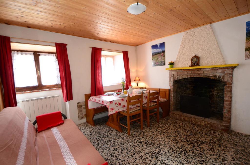 Villa Agriturismo Agronauta à Piozzano Extérieur photo