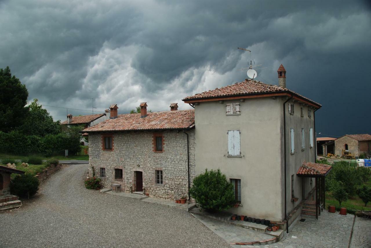 Villa Agriturismo Agronauta à Piozzano Extérieur photo